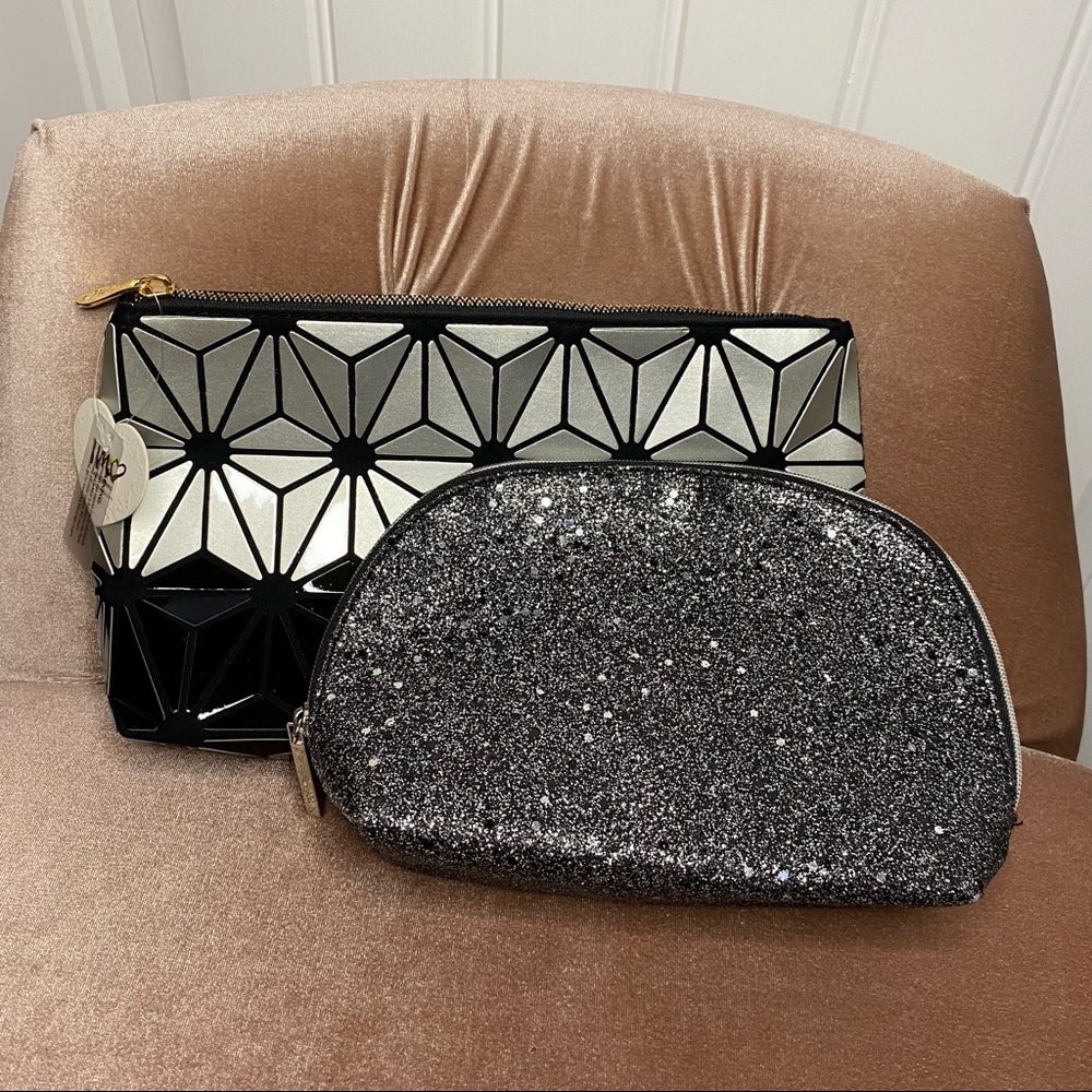 Set of 2 Cosmetics Cases